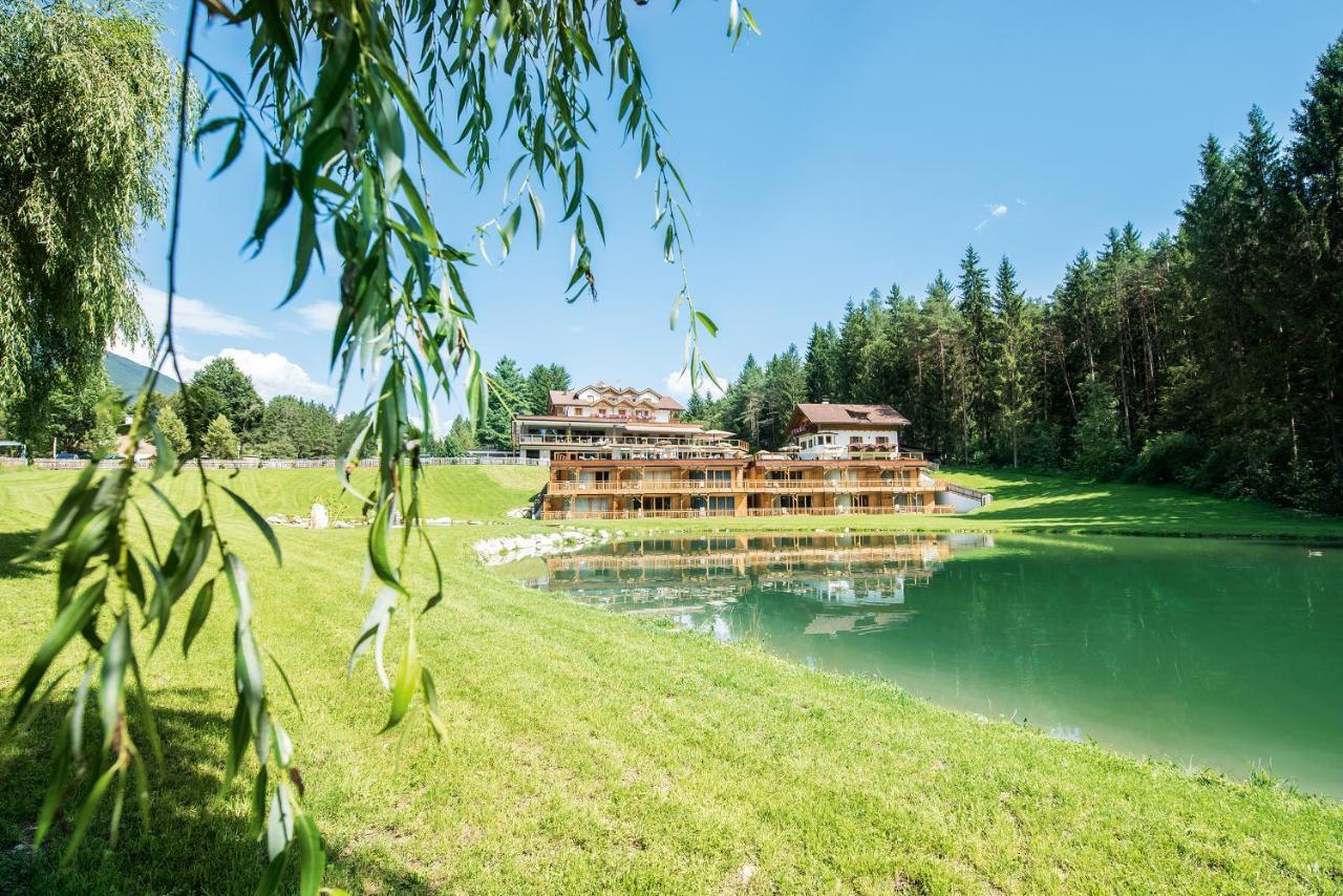 Weiher Hotel Pfalzen